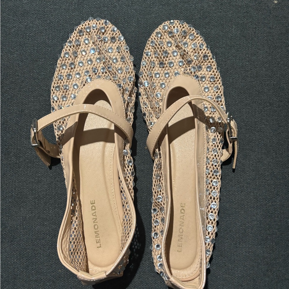 Lemon Women's Beige Crystal Flats